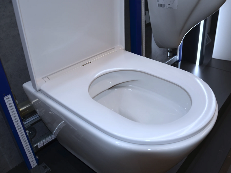 Унітаз підвісний з кришкою без обідка Imprese LEDNICE c06807900 91945 фото