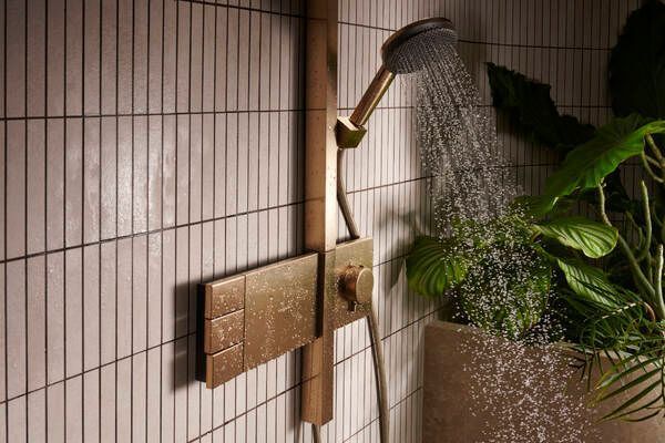 RAINDANCE ALIVE Q Showerpipe душова система 210/340 2jet, з термостатом, шліфованна бронза HANSGROHE 24590140 24590140 фото